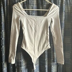 Aritzia body suit shirt
